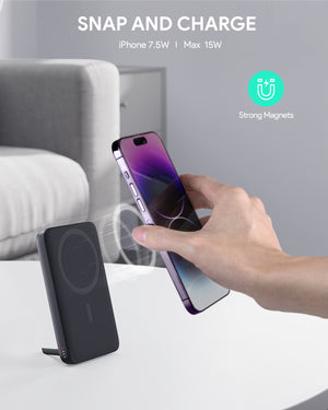 Aukey MagLink 6700mAh Magnetic Wireless Charging Power Bank (PB-MS01)